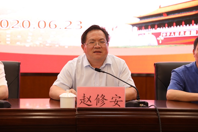 (图为区直机关工委党校常务副校长,党总支书记赵修安讲话)